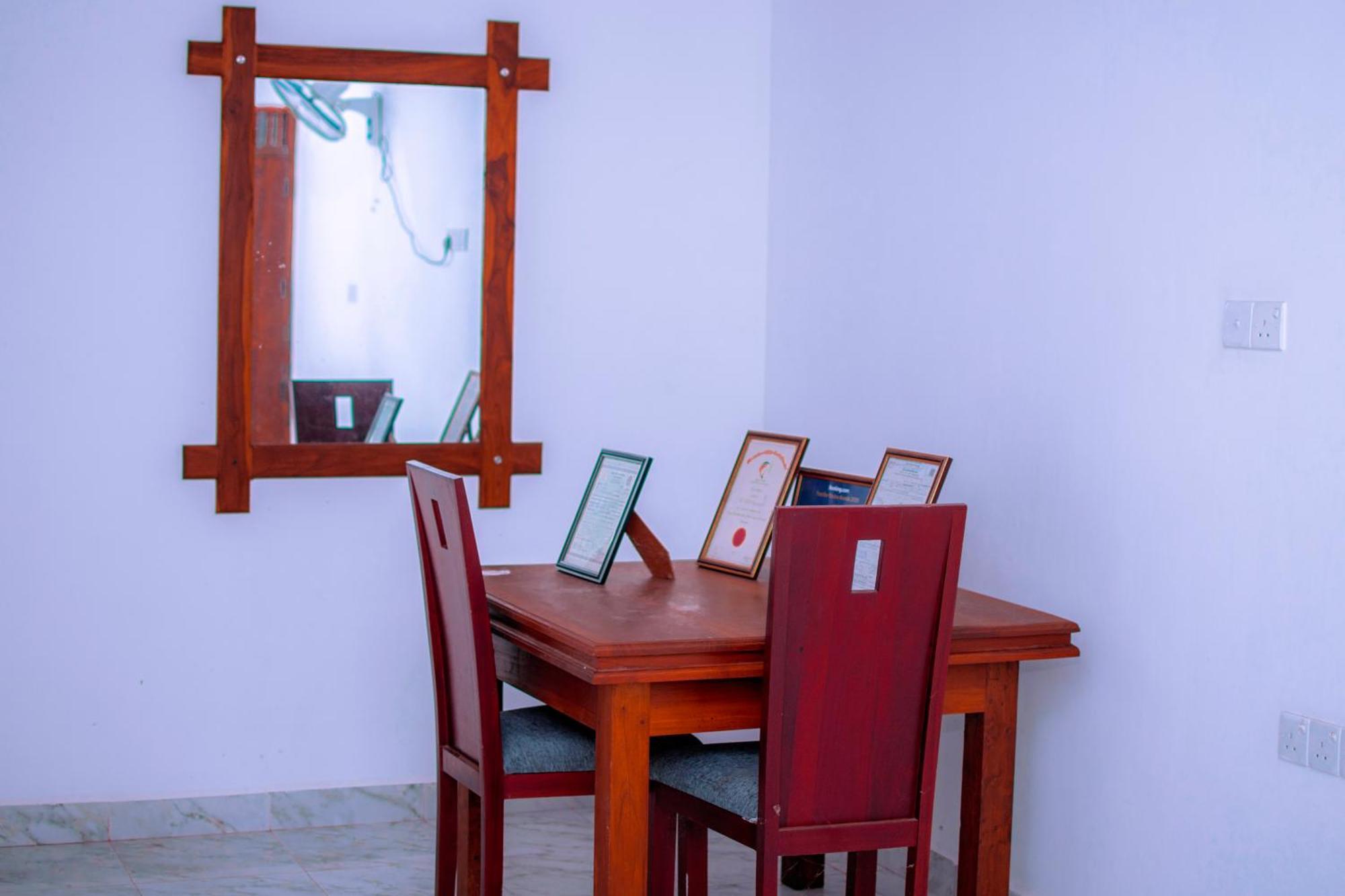 Tourist Holiday Inn Dambulla Exterior photo